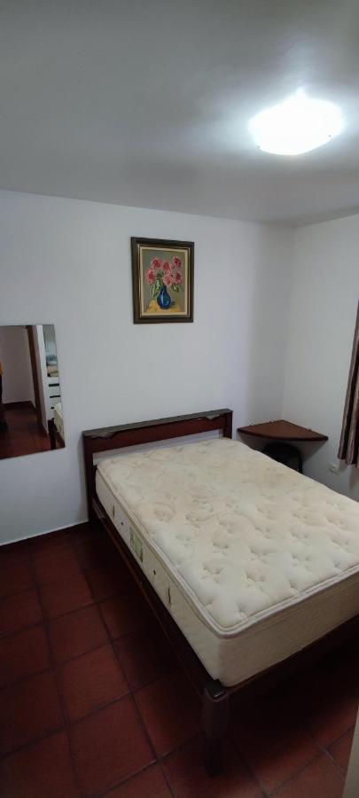 Pitangueiras Apartment *